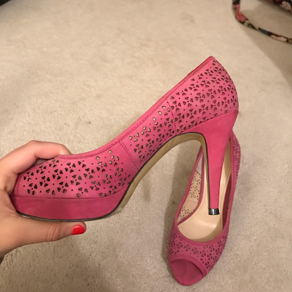 Peep toe pink pumps size 6